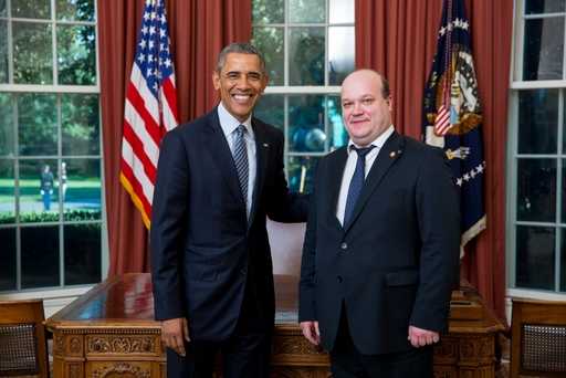 New Ukrainian ambassador to U.S. presents credentials to Obama