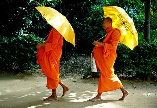 В Таиланде арестовали двух просроченных камбоджийских монахов