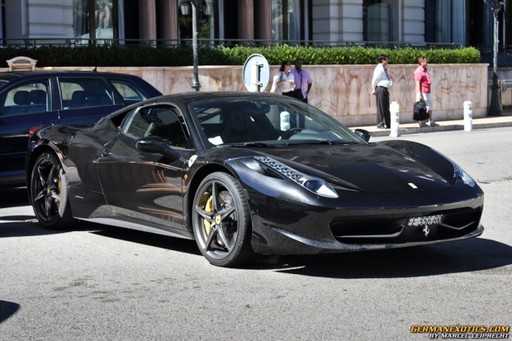 Швейцарский мажор поджег свой Ferrari, чтобы получить новый суперкар