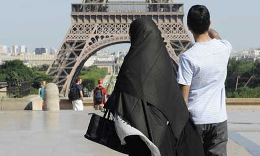 Muzułmanie we Francji cierpią z powodu dyskryminacji CV