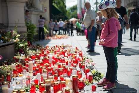 Скандал в Австрии: трагедию в Граце эксплуатирует политик-ксенофоб