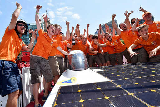 Holenderski zespół wygrywa wyścig World Solar Challenge w Australii