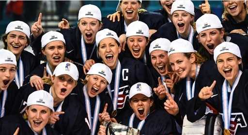 США – чемпион мира по хоккею среди женщин!