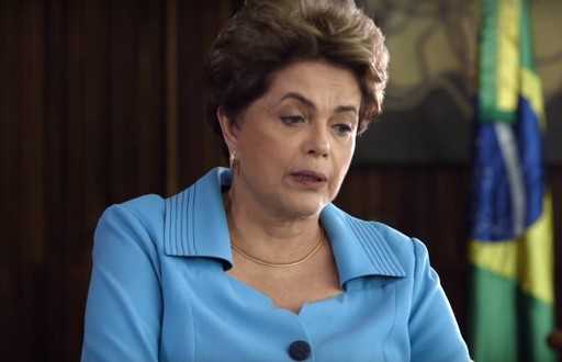 Президент Бразилии требует досрочных выборов