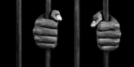 Политические заключенные – камень преткновения политических интересов