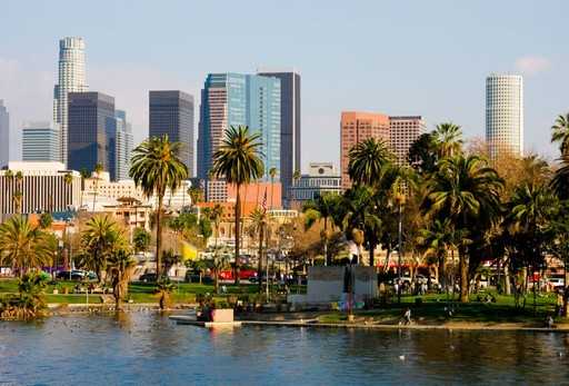 Лос-Анджелес стал самым опасным городом для пешеходов