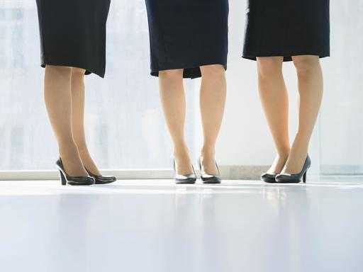 Гендерное неравенство в сфере оплаты труда: Женщины-банкиры зарабатывают на 40% меньше, чем мужчины
