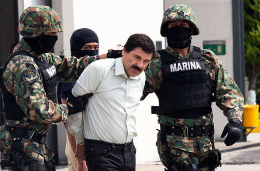 Руководство мексиканской тюрьмы арестовали за побег Эль Чапо