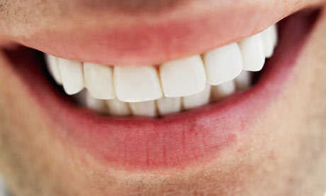 Зубы людей уменьшились благодаря использованию столовых приборов