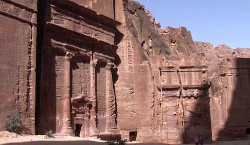 В Иордании обнаружен таинственный древний монумент
