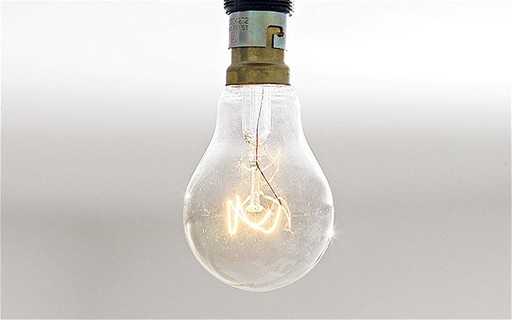 Инновационная лампа накаливания поглощает собственный свет чтобы увеличить эффективность