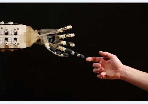 Психо-робот угадывает намерения людей