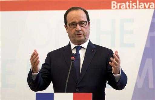 France’s Hollande: migrant quotas won’t handle problem