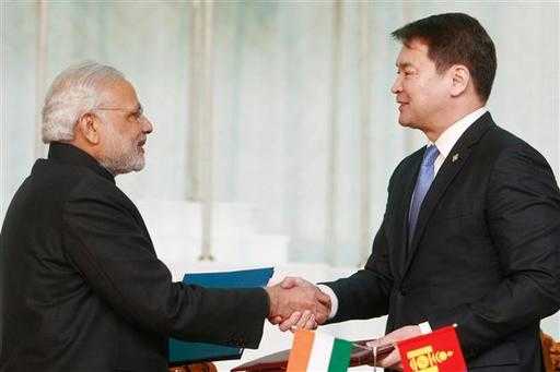 Премьер-министр Индии Нарендра Моди заключил сделки с Китаем на сумму в 22 миллиарда долларов