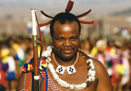 Король Свазиленда привез из Тайвани договор с производителем мобильных телефонов
