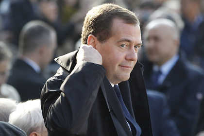 Медведев отказался уходить на пенсию