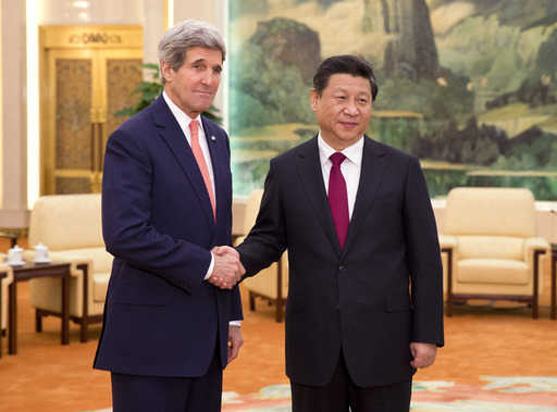Китай: Переговоры с Керри затронут сложные темы