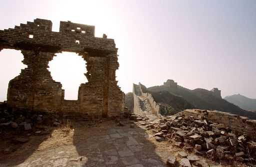 Недавно обнаруженные руины Великой Китайской стены меняют представление о ее расположении
