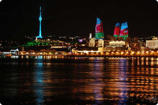 В Баку прошел фестиваль национальной одежды