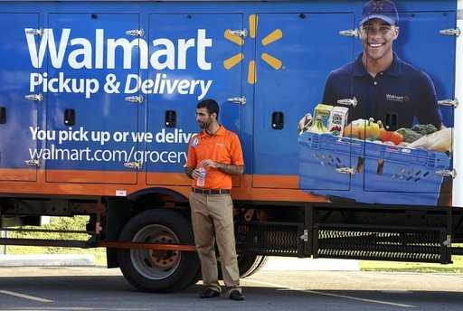 Walmart, in ritardo nelle vendite online, sta rafforzando l'e-commerce