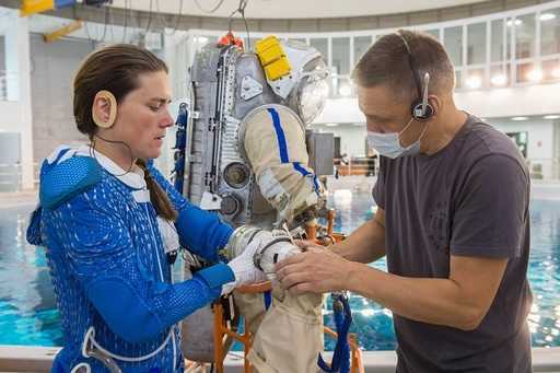 Cosmonaut Anna Kikina will fly on Crew Dragon in autumn 2022