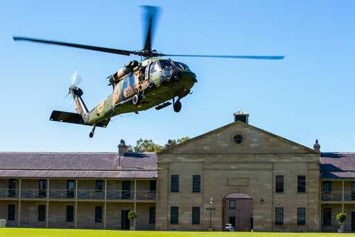 Australijskie wojsko przechodzi z helikopterów europejskich na amerykańskie