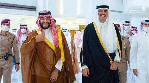 Video: el Príncipe Heredero de Arabia Saudita llega a Qatar en su primera visita oficial