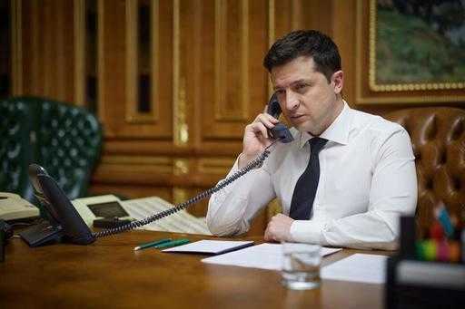 Байден решительно поддерживает Украину в телефонном звонке Зеленскому