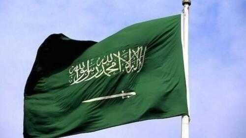 Коалиция под руководством Саудовской Аравии просит мирных жителей немедленно покинуть аэропорт Саны