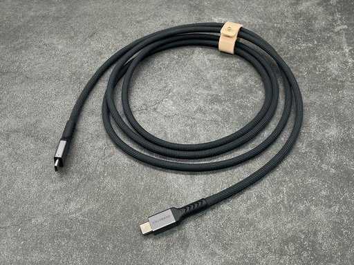 Haloband Super Cable supports 8K video and up to 100W of power