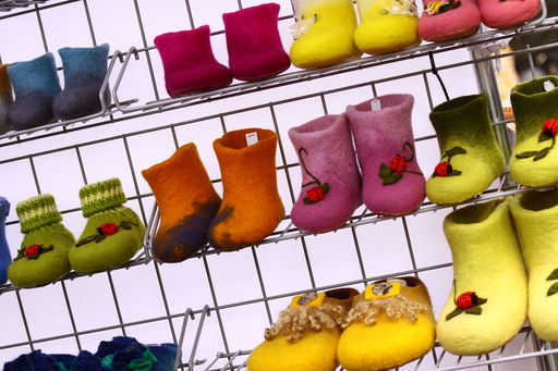 In Russia, sullo sfondo del freddo, è aumentata la domanda di stivali di feltro e cappelli con paraorecchie
