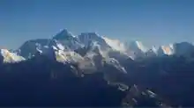 Badania ostrzegają, że himalajskie lodowce topnieją w „wyjątkowym tempie”