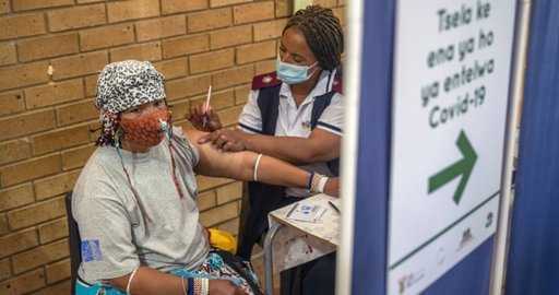 Число случаев COVID-19 снизилось в Южной Африке, что может сигнализировать об окончании всплеска