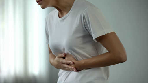 Los médicos han nombrado formas de aliviar el dolor de estómago en casa.