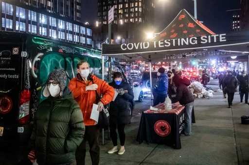 Нью-Йорк добавляет тестирование; нет решения в канун Нового года на Таймс-сквер