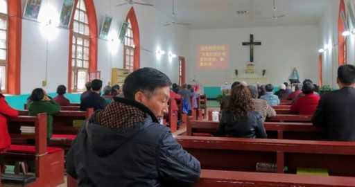 Недавние меры пресечения религии в Китае запрещают иностранцам распространять церковные и духовные материалы в Интернете