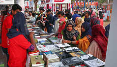 Bangladesz – Akademia Bangla przygotowuje się do wojny przed targami książki Amar Ekushey