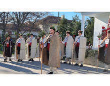 Рождественские группы из Сливенского региона отправили виртуальное приветствие болгарам со всего мира.