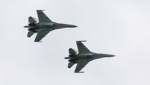 Rosyjskie myśliwce odparły symulowany wrogi nalot bombowy na Krym