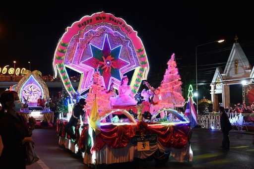 Вряд ли католики Таиланда зажигают на Рождество в «Стране звезд», индийском Массачусетском технологическом...
