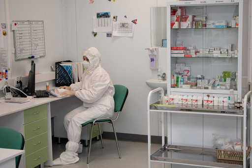 Russia - How the Ural Medical Center treats patients from COVID-19