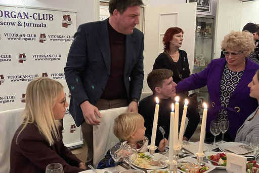 Sobchak came with ex-husband Vitorgan for the birthday of the ex-father-in-law