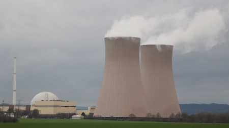 Niemcy w końcowej fazie wstrzymywania energetyki jądrowej zamykają 3 elektrownie