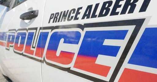Канада - полиция принца Альберта расследует убийство после вызова с оружием