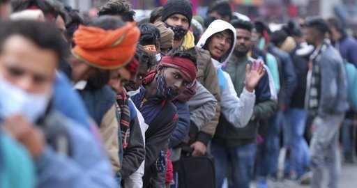 Канада - давка у популярного индуистского святилища убила по меньшей мере 12 человек в Кашмире