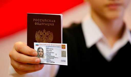 Ministerstwo Spraw Wewnętrznych anuluje papierowy paszport rosyjski przy wydawaniu elektronicznego