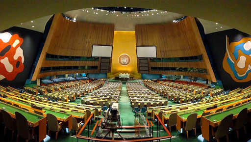 La Asamblea General de la ONU evaluó la declaración de las potencias nucleares sobre la prevención de una carrera armamentista
