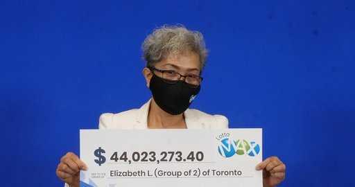 Canadá - Os residentes de Toronto ganham o jackpot Lotto Max de $ 44 milhões com bilhetes que listam aniversários de família