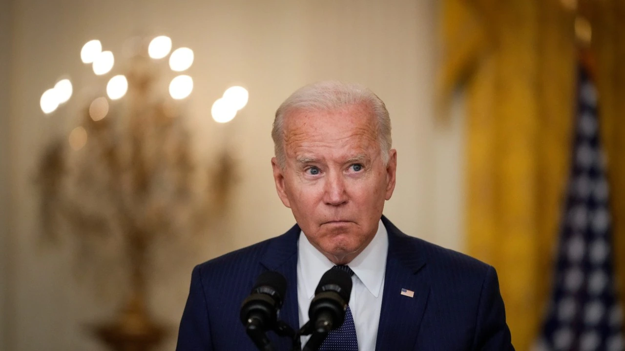 Joe Biden se sooča s politično negotovostjo z možnostjo glavnega izziva
