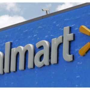 Walmart angajează mii în extinderea livrărilor la domiciliu